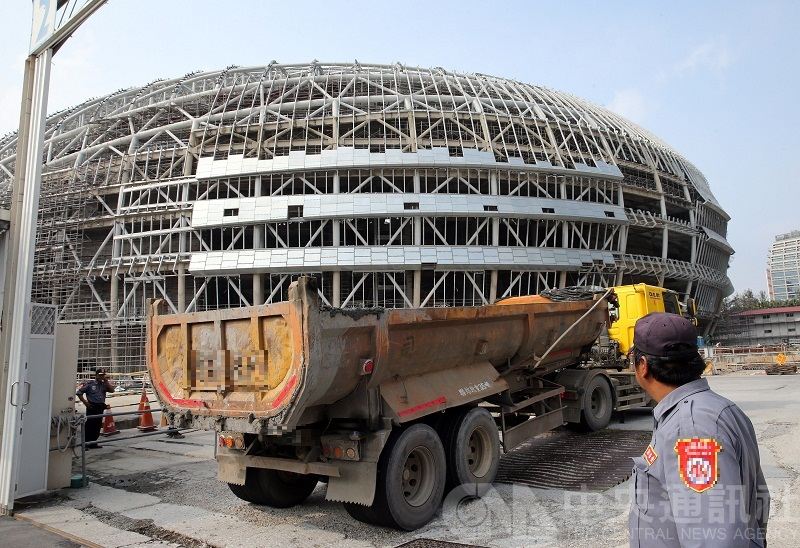 台開：不忍大巨蛋擱置 邱復生願接手