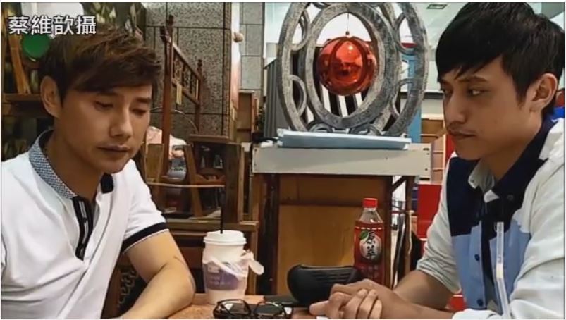 兒撞毀雙B車又逃家　包偉銘反向他下跪道歉